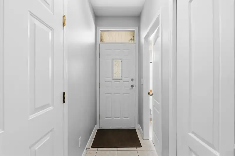 25 8289 121A STREET - photo 4 of 25