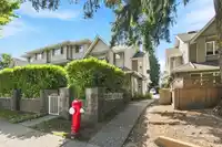 25 8289 121A STREET - thumbnail 35