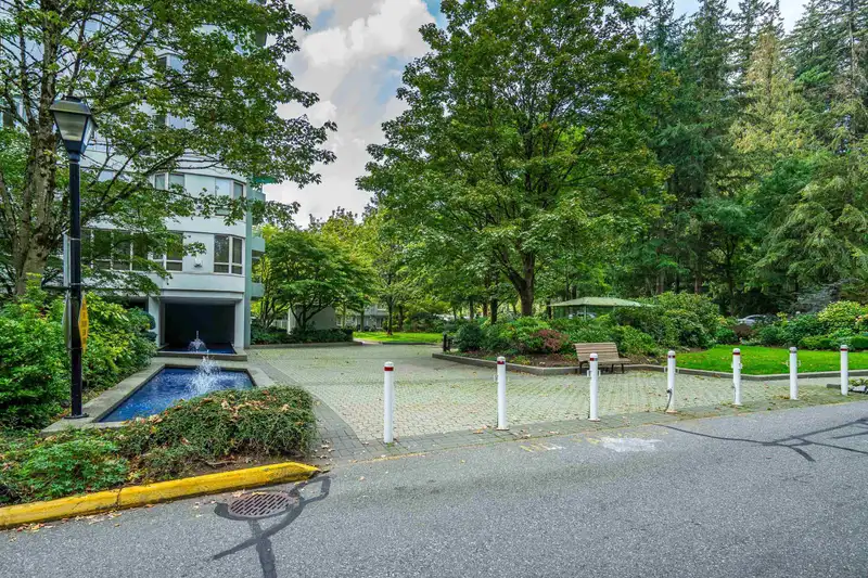 806 10082 148 STREET - photo 2 of 40