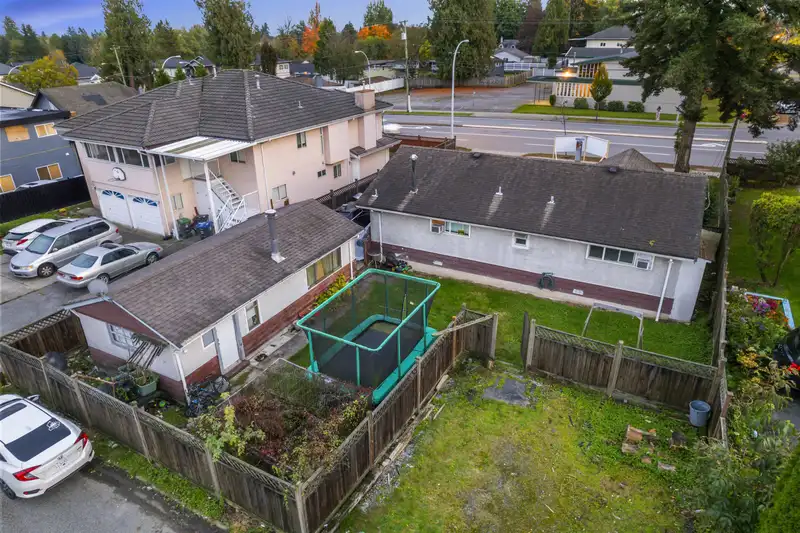 13043 96TH AVENUE - photo 2 of 29