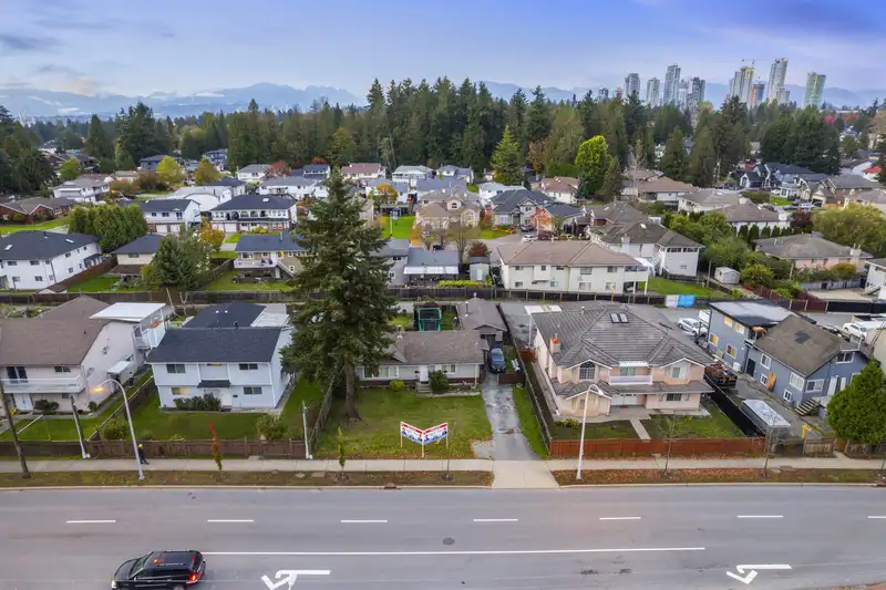 13043 96TH AVENUE - photo 3 of 29