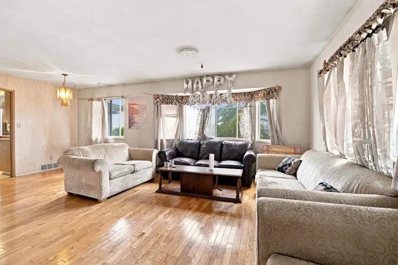 12191 101A AVENUE - photo 4 of 24