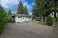 7016 141 STREET - thumbnail 2