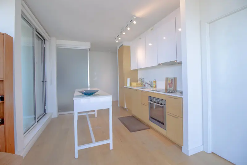 2006 13438 CENTRAL AVENUE - photo 2 of 16