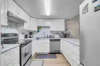 102 7150 133 STREET - thumbnail 12