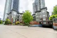 205 10455 UNIVERSITY DRIVE - thumbnail 1