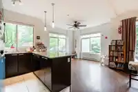 205 10455 UNIVERSITY DRIVE - thumbnail 5