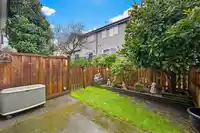 55 8737 161 STREET - thumbnail 3