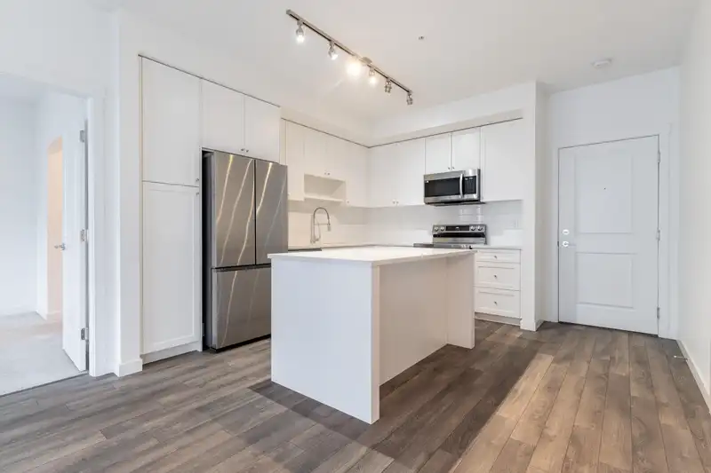 403 15815 85 AVENUE - photo 4 of 30