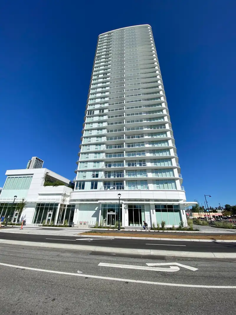 1208 13685 102 AVENUE - photo 1 of 13