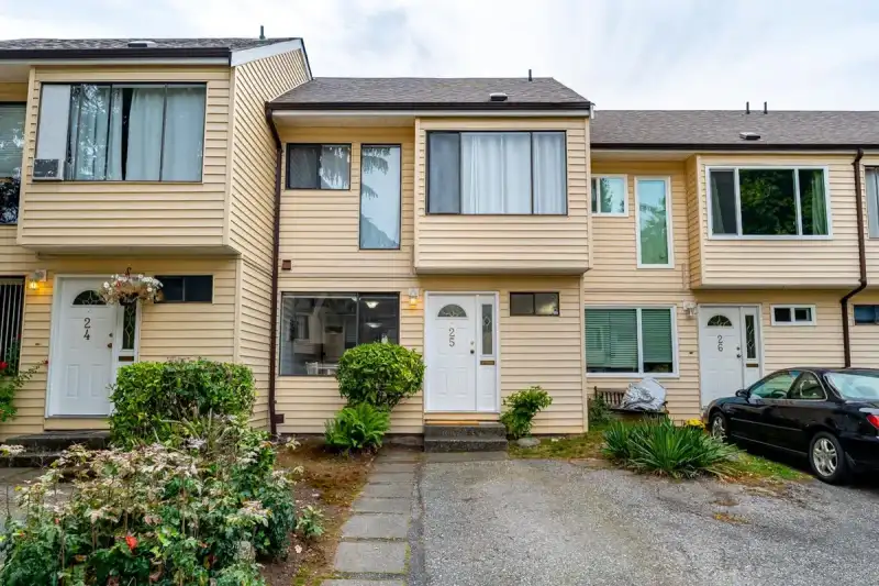 25 9346 128 STREET - photo 1 of 40