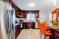 9462 159A STREET - thumbnail 3