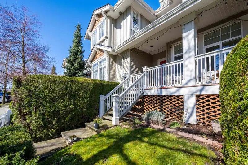 46 14877 58 AVENUE - photo 3 of 40