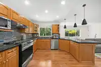16376 95 AVENUE - thumbnail 11