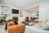 6075 165A STREET - thumbnail 5