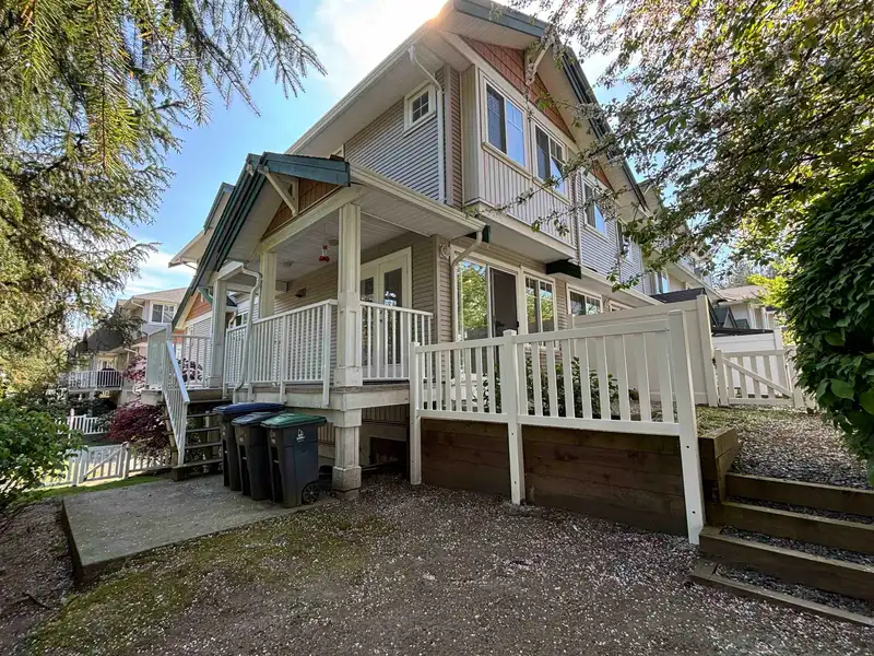 79 12711 64 AVENUE - photo 3 of 19
