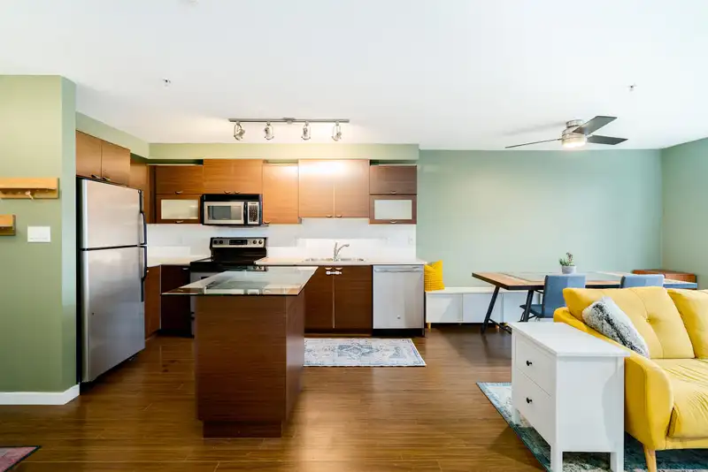 308 10788 139 STREET - photo 2 of 18