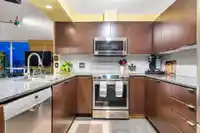 3502 13618 100 AVENUE - thumbnail 2