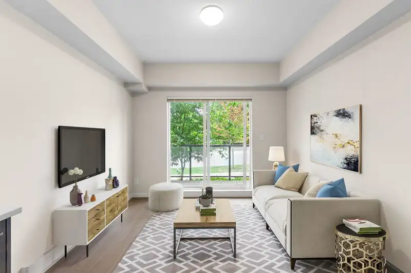 102 13768 108 AVENUE - photo 1 of 23