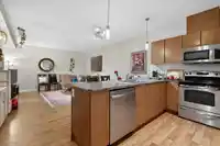 324 9655 KING GEORGE BOULEVARD - thumbnail 6