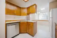 2 6140 192 STREET - thumbnail 7
