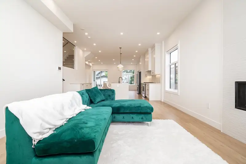 128 N GROSVENOR AVENUE - photo 3 of 25