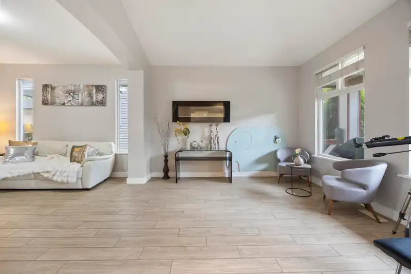 21 18868 69 AVENUE - photo 4 of 24