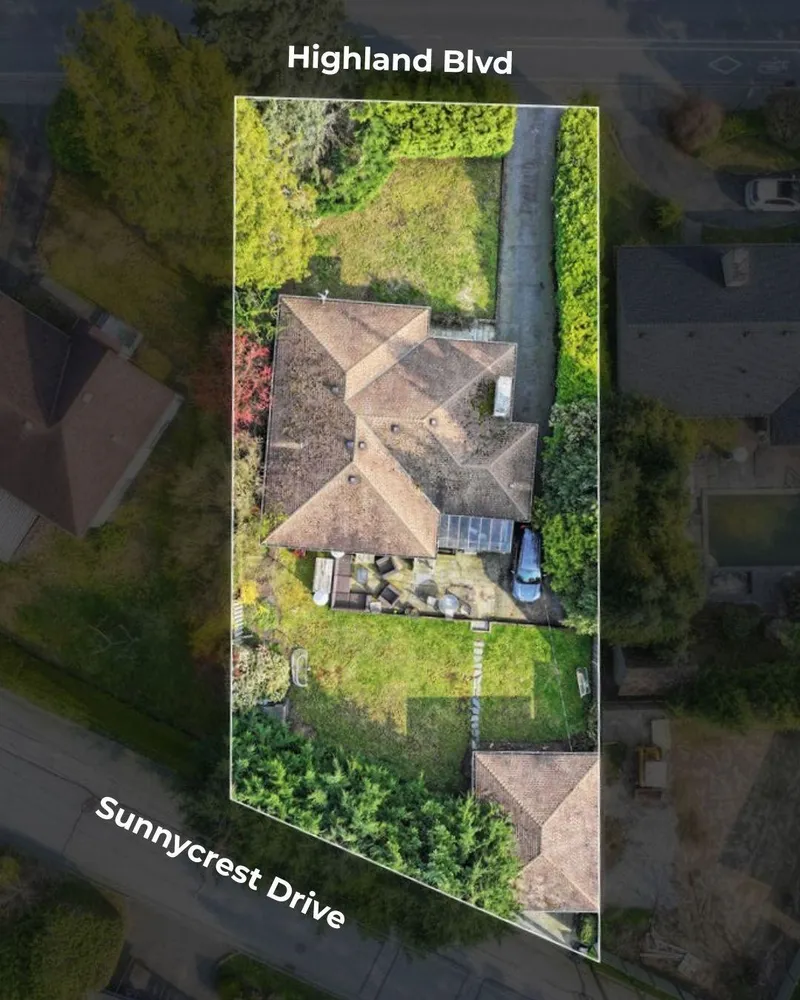 3955 HIGHLAND BOULEVARD - photo 2 of 20