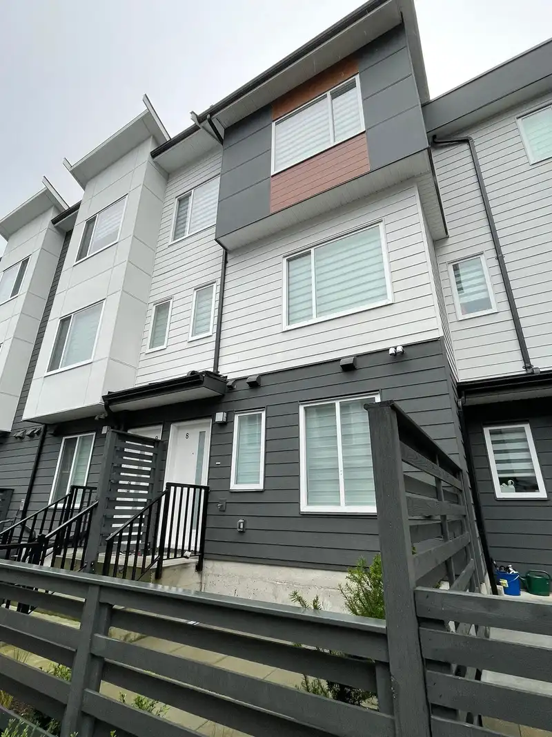 8 9652 162A STREET - photo 1 of 35