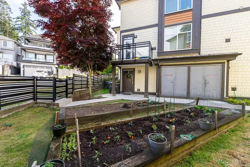 7 6055 138 STREET - photo 4 of 39