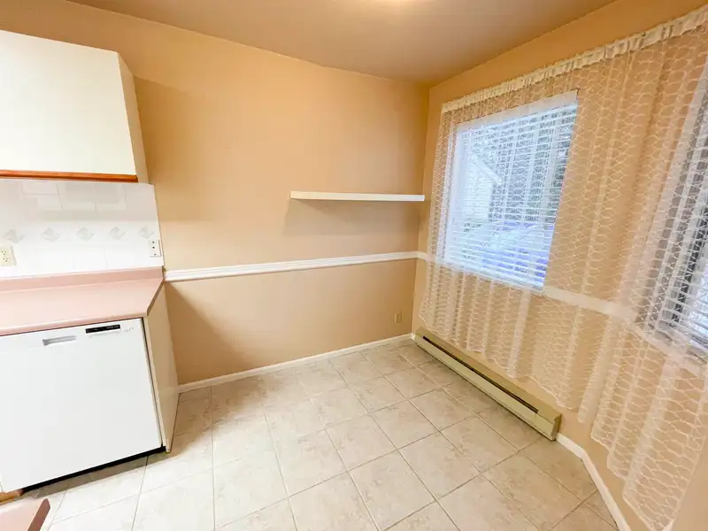 3 10074 154 STREET - photo 4 of 21