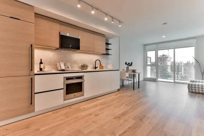 707 10448 UNIVERSITY DRIVE - photo 3 of 22