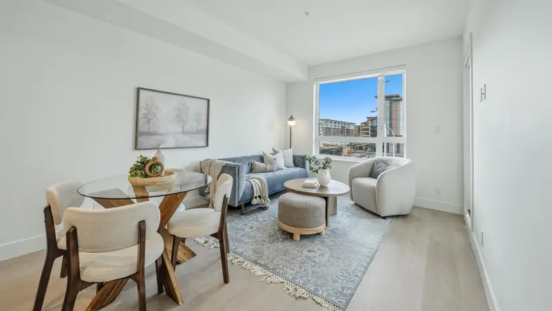 B214 8230 208B AVENUE - photo 2 of 12