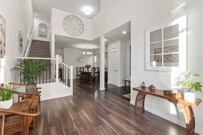 18169 70A AVENUE - photo 3 of 40