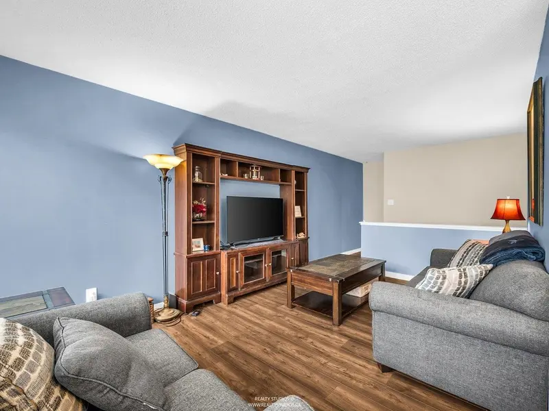 21 10200 4TH AVENUE - photo 4 of 25