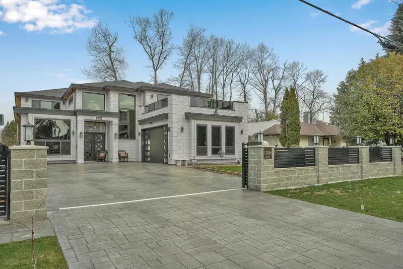 13255 95A STREET - photo 1 of 40