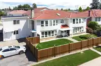7176 124 STREET - thumbnail 1