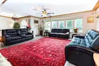 7176 124 STREET - thumbnail 2