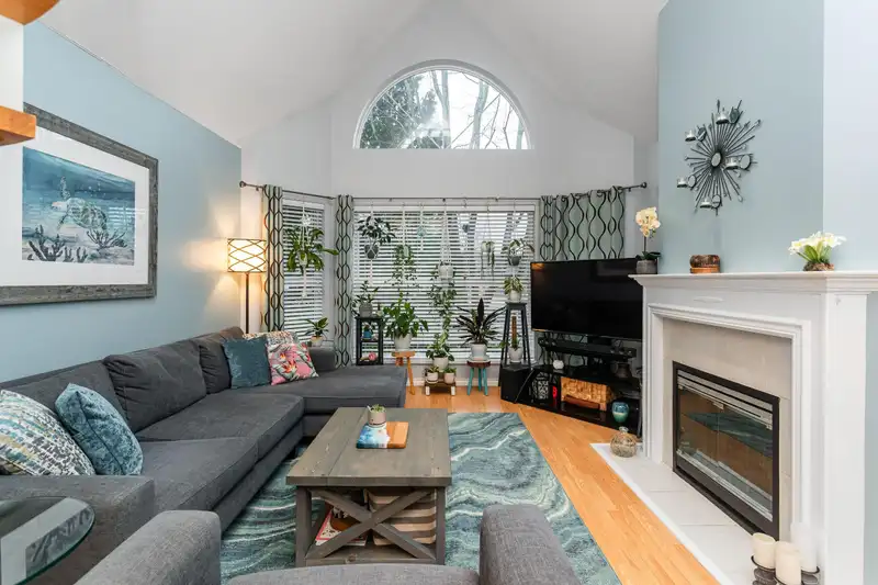 301 12088 66 AVENUE - photo 1 of 35