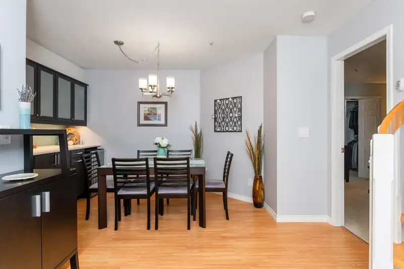 301 12088 66 AVENUE - photo 4 of 35