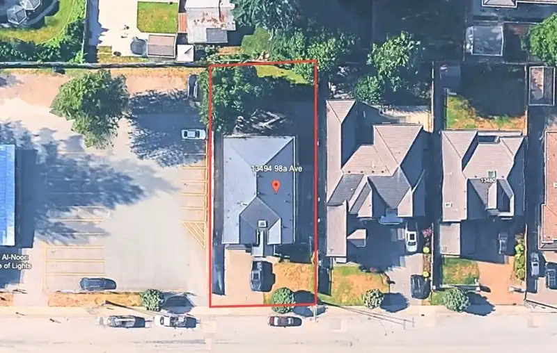 13494 98A AVENUE - photo 2 of 3
