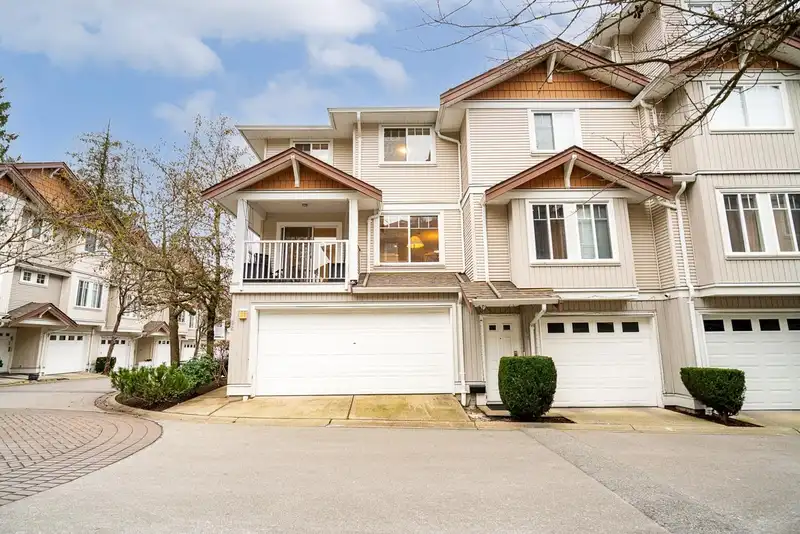 92 12711 64 AVENUE - photo 1 of 35