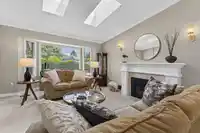 16366 94 AVENUE - thumbnail 4