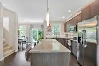 40 5888 144 STREET - thumbnail 6