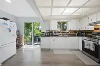 18298 63A AVENUE - thumbnail 11