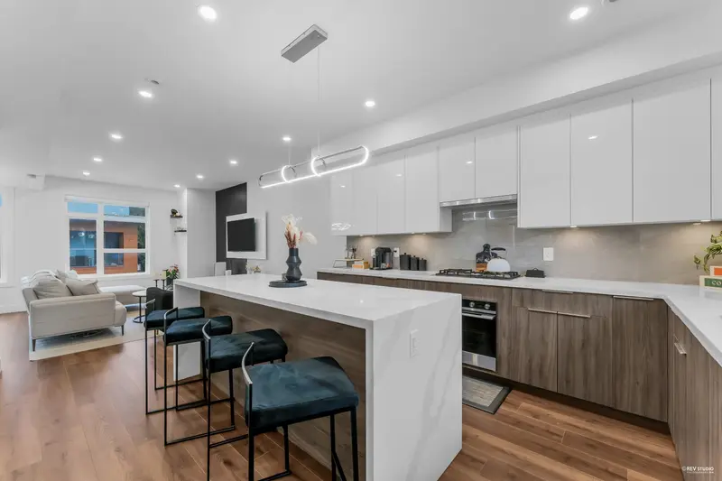 33 5858 132 STREET - photo 1 of 17