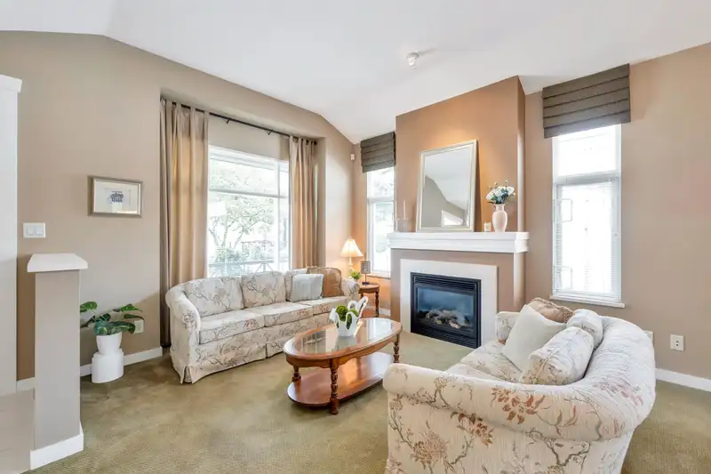 33 15188 62A AVENUE - photo 3 of 39
