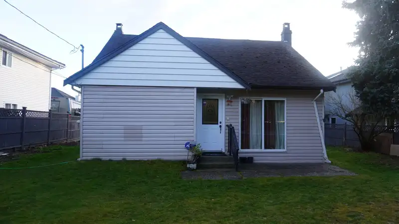 12248 72 AVENUE - photo 3 of 19