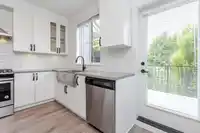 21 5945 176A STREET - thumbnail 12