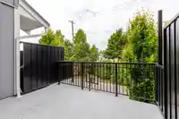 21 5945 176A STREET - thumbnail 34